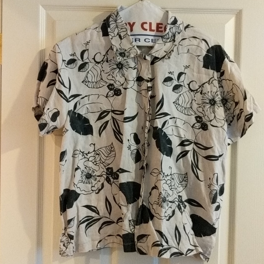 Hot Cotton black and beige shirt size M